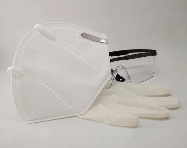 Τον Εξοπλισμό Προστασίας Αναπνευστική Χειρουργική Μάσκα Γυαλιά Γάντια Και Προστατευτικά — Φωτογραφία Αρχείου