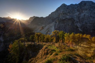 Gündoğumu Slemenova spica Kranjska gora Slovenya