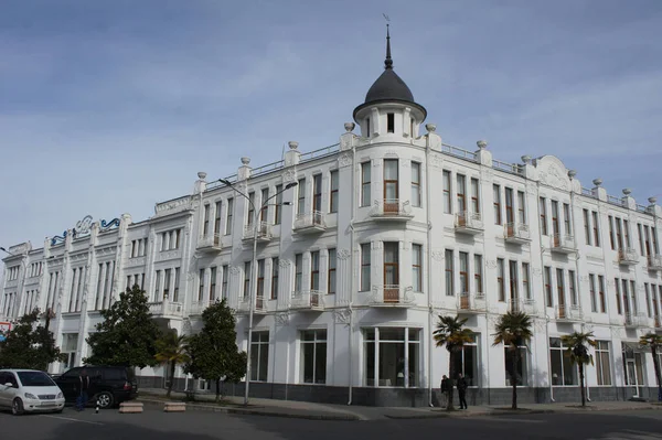 Hotel Ritsa in Sukhum voor actieprijzen. — Stockfoto