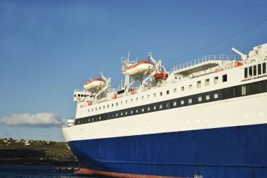 denizde bir yolcu gemisinin yakın çekim