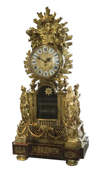 Vintage χρυσό ρολόι τραπέζι απομονώνεται σε λευκό φόντο — Φωτογραφία Αρχείου
