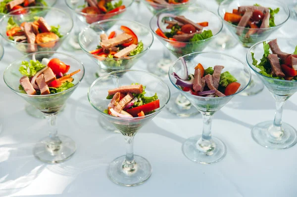 Wine Glasses Salad Meat Snack Reception Catering Snack —  Fotos de Stock