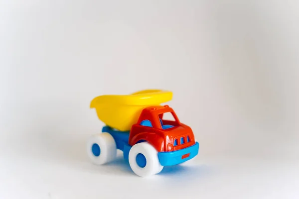 Babyspeelgoed op een tafel — Stockfoto