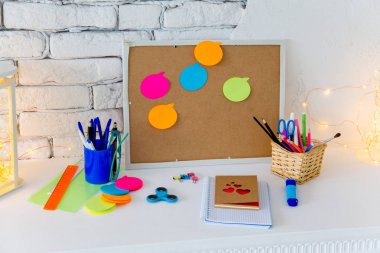 Cork kurula notlar, kırpma yolu dahil