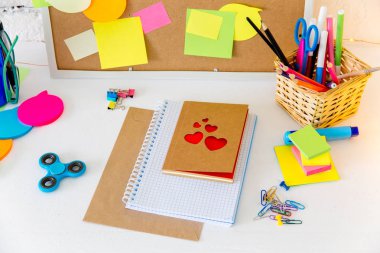 Cork kurula notlar, kırpma yolu dahil