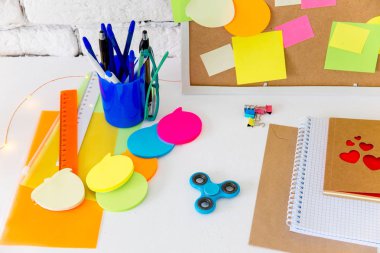 Cork kurula notlar, kırpma yolu dahil