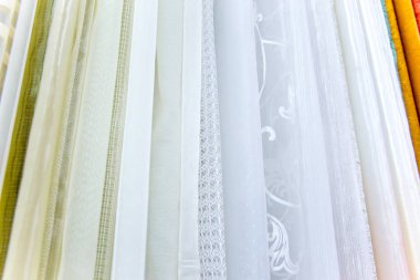 Kumaş ve tekstil bir dükkan ya da mağaza rulo