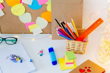 Cork kurula notlar, kırpma yolu dahil