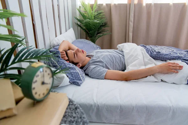 Geç iş için uyanma adam o kaçırdı