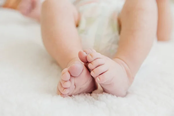 Carino neonato nei primi mesi di vita — Foto Stock