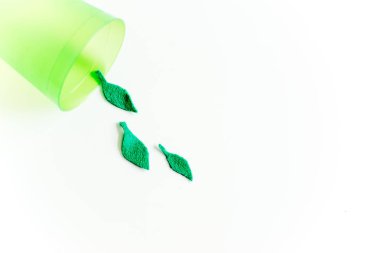 ekoloji ve kavram resmi geri dönüşüm çöp kutusu korunması