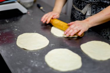 pasta çeşitleri pişer
