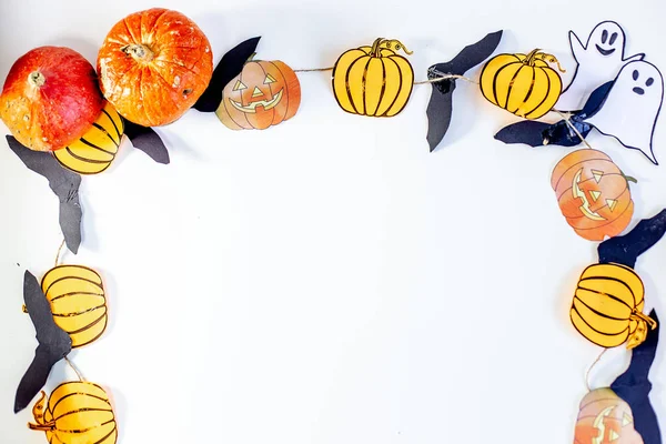 Concetto di festa di Halloween. composizione composta da zucche arancioni — Foto Stock
