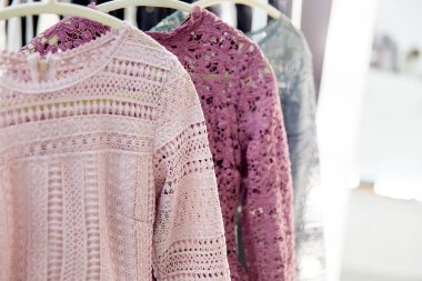 Moda Kış coats bir giysi raf astı