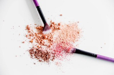 şeyler için makyaj: kalem, rimel, göz kalemi ve göz farı