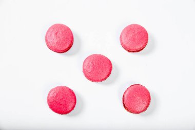 çeşitli renkli tatlı macarons kurabiye tatlı