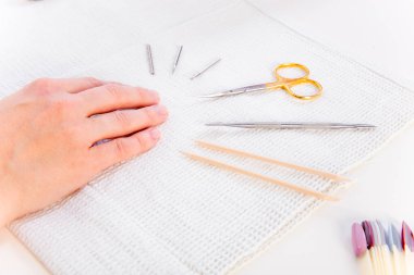 profesyonel manikür yordamda bir güzellik salonu