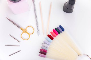 atrificial çivi ipuçları bir güzellik salonu