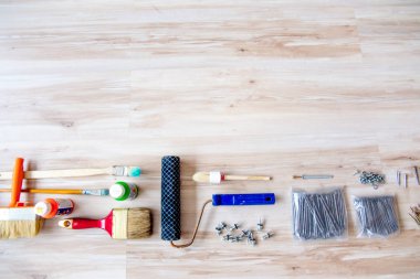 bir grup inşaat araçları veya aletleri