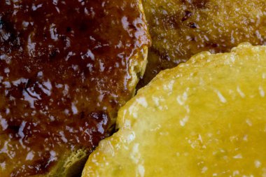 Rusk ile reçel biyo