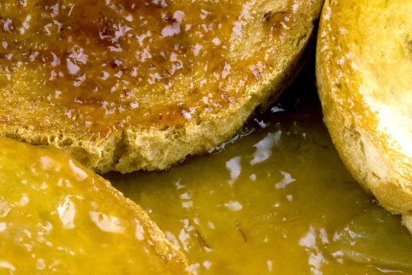 Reçel Bio ile Rusks