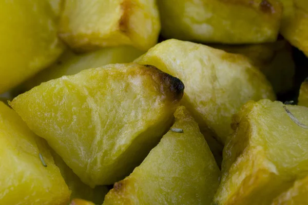 patates fırında pişirilir