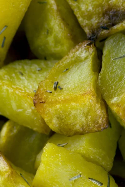 patates fırında pişirilir