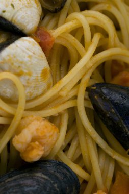 Deniz ürünleri biyo spagetti