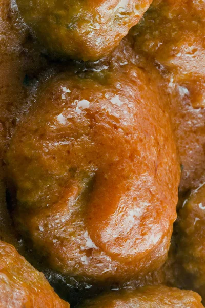 Soslu köfte