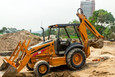 San Salvador El Salvador 'da ağır araçlar var.