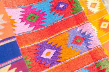 Panajachel Guatemala pazarındaki tekstil ürünleri