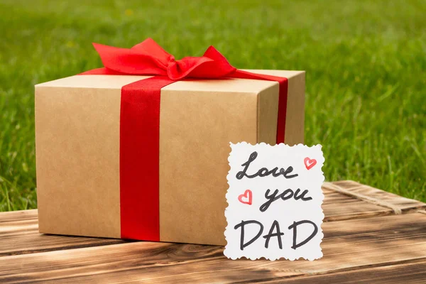 Greeting Card Love You Dad Gift Box Rustic Wooden Tabletop — Stock Photo, Image