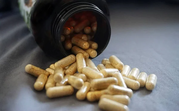Vitamin K2 Capsules outside the can