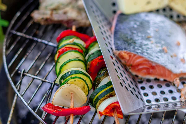 Barbekü Sebze Şişleri Balık — Stok fotoğraf