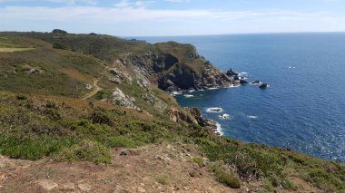 Güney Sahili Kayalıkları, St Pierre Du Bois, Guernsey Kanal Adaları
