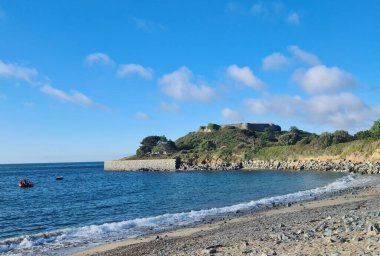 Bordeaux Limanı, Vale Şatosu, Guernsey Kanal Adaları