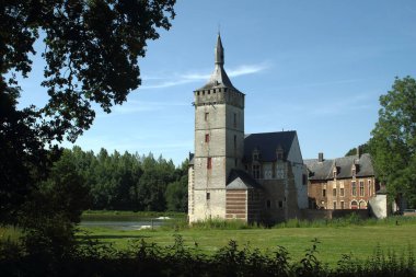 Kasteel van Horst. Horst Kalesi. Sint Pieters 'da ortaçağa ait bir kale Flanders, Belçika' da