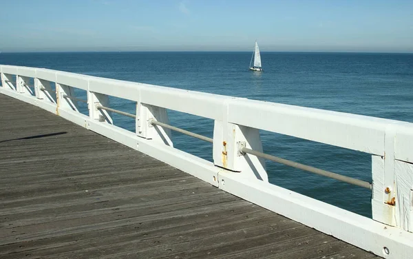 Sailboat Entering Port Nieuwpoort Flanders Belgium — Stock Photo, Image