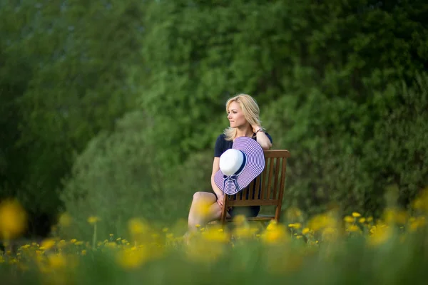 Beautiful Young Blonde Woman Relaxing Blooming Yellow Dandelion Meadow Sunny — Stock Photo, Image