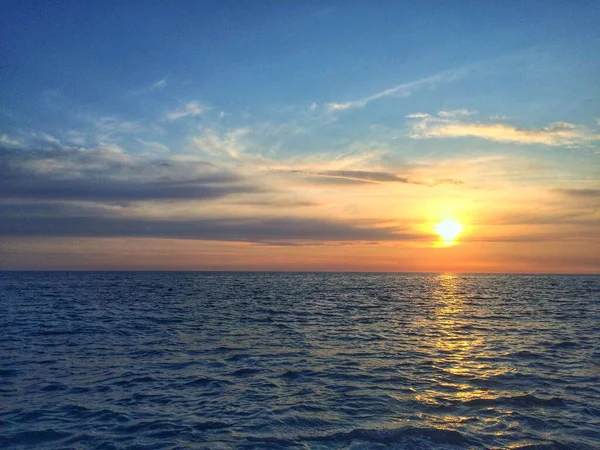 Puesta Sol Brillante Con Calma Mar Negro —  Fotos de Stock