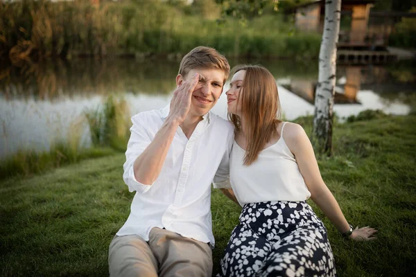 Mooi Jong Koppel Natuur Verliefd Stel — Stockfoto