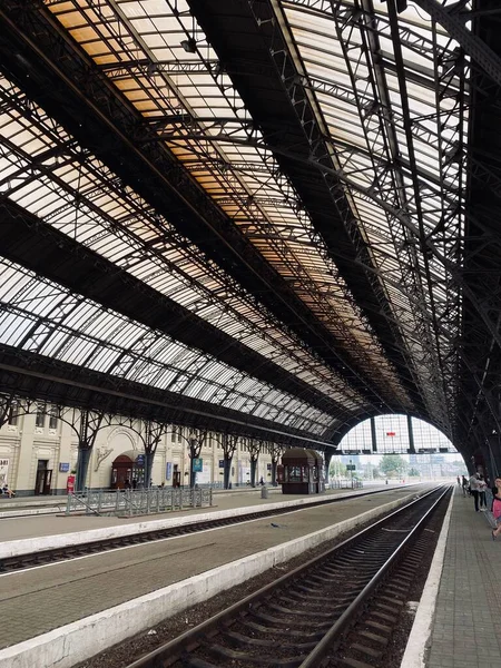 Залізничний Вокзал Вранці — стокове фото