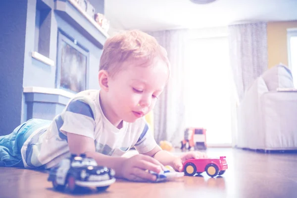 Two Years Old Boy Playing His Toys Cars Living Room — Stock Photo, Image