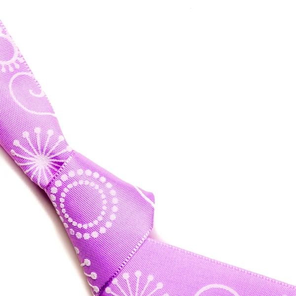 Tarjeta de regalo de cumpleaños con lazo violeta y cinta en medio de la decoración —  Fotos de Stock