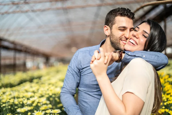 Sera Aşk Biraz Üzerinde Romantik Çift — Stok fotoğraf