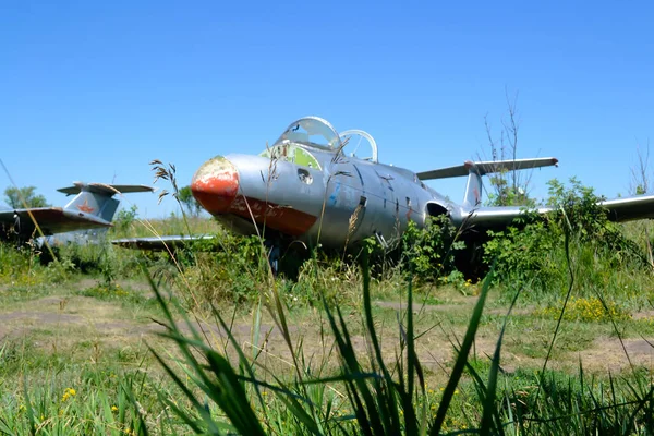 Viejo Avión Militar Dañado — Foto de Stock