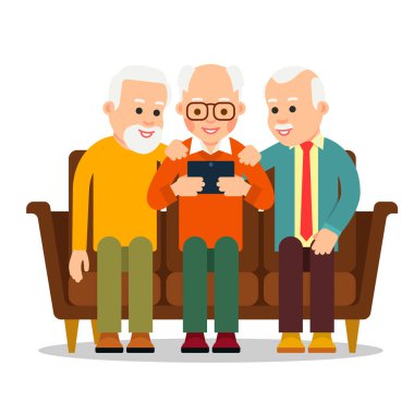 Yaşlı adamlar oturuyor. Üç yaşlı adam kanepede oturuyor ve tablet bilgisayardaki bilgilere bakıyorlar. Emeklilerin modern teknolojiyi kullanarak boş vakit geçirmesi kavramı. Düz çizgi film çizimi izole edildi