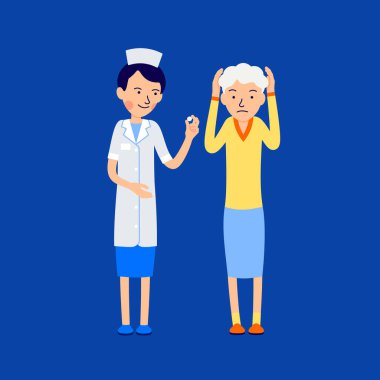 Doktor ya da hemşire yaşlı bir kadına baş ağrısı ilacı verir. Yaşlı hasta elleriyle başını tuttu, doktor hastalıklı ilaçlar sunuyor. Resimler beyaz arkaplanda izole edildi. Düz biçim