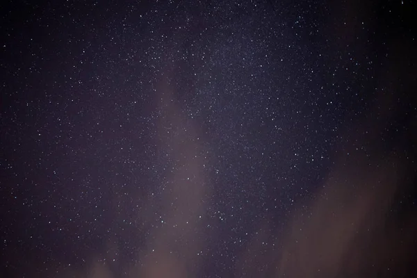 Gece gökyüzü ve Samanyolu