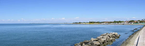 Panoramisch Uitzicht Adriatische Zee Vanaf Het Strand Costa Azzurro Van — Stockfoto